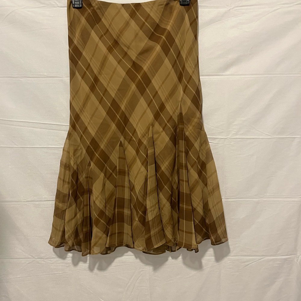 Lauren Ralph Lauren M Women 100% Silk Brown Plaid Skirt Light and Airy New - Picture 8 of 14